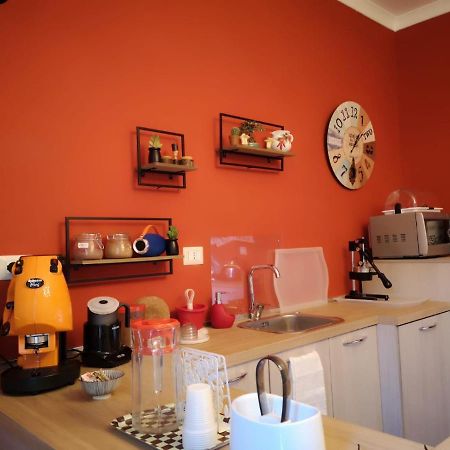 ナポリ A Due Passi Dal Museo Bed & Breakfast エクステリア 写真