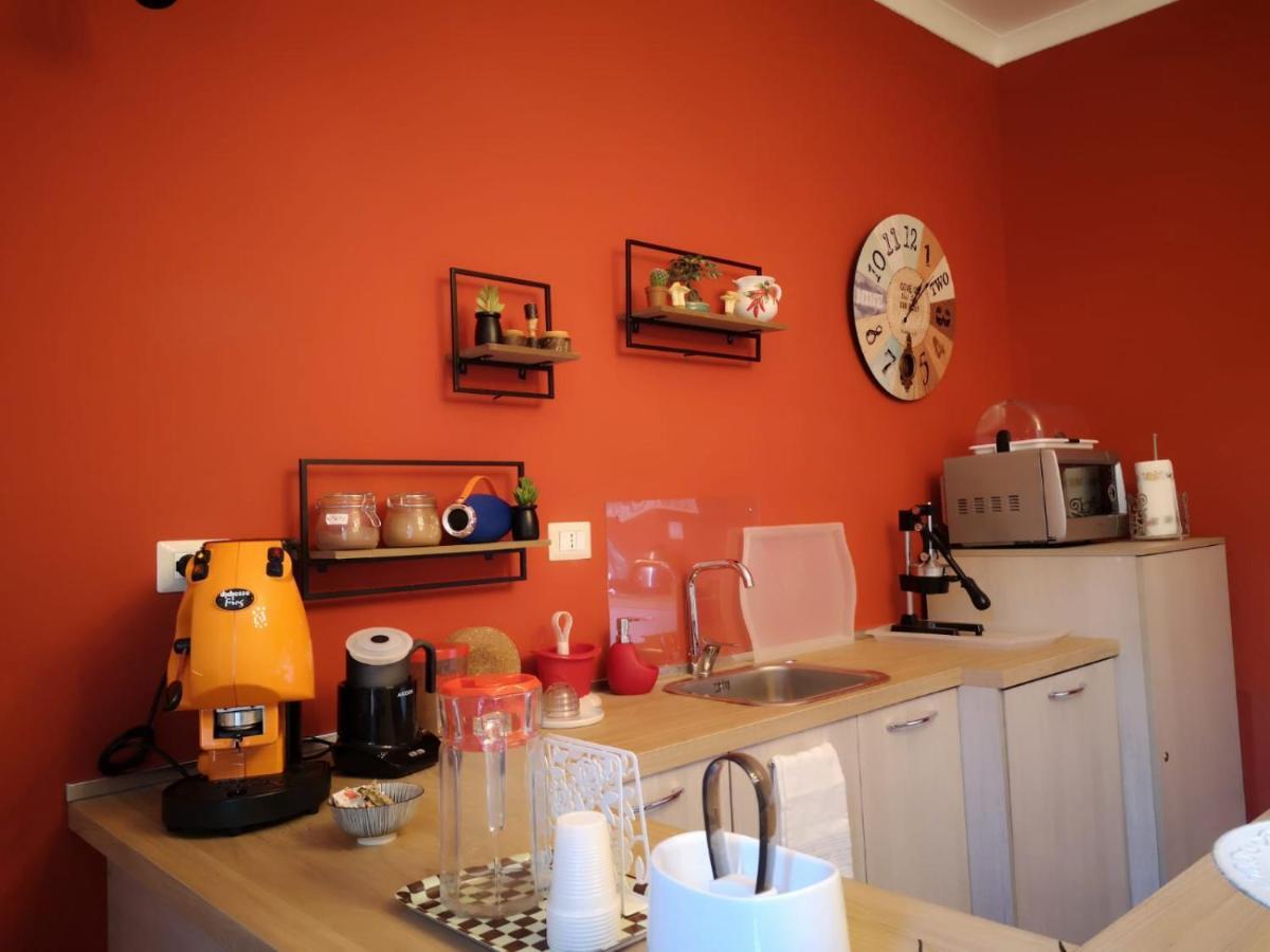 ナポリ A Due Passi Dal Museo Bed & Breakfast エクステリア 写真